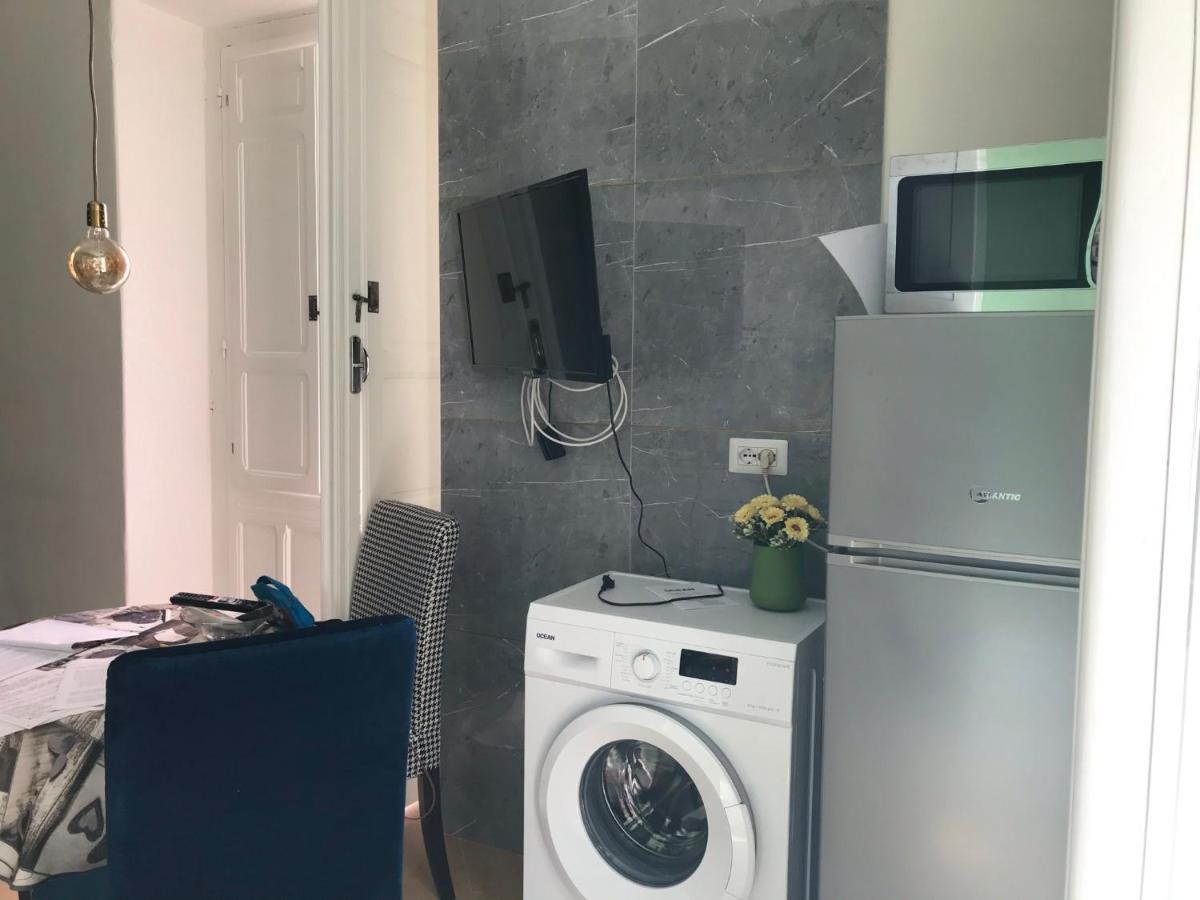 Casa Sorrisiesogni Apartment Каляри Екстериор снимка
